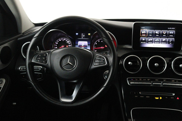 Mercedes-Benz C-Klasse Estate 180 Premium Plus (PARKEERSENSOREN, LANE-ASSIST, CRUISE, ACHTERUITRIJCAMERA, ELEKTR STOELEN)
