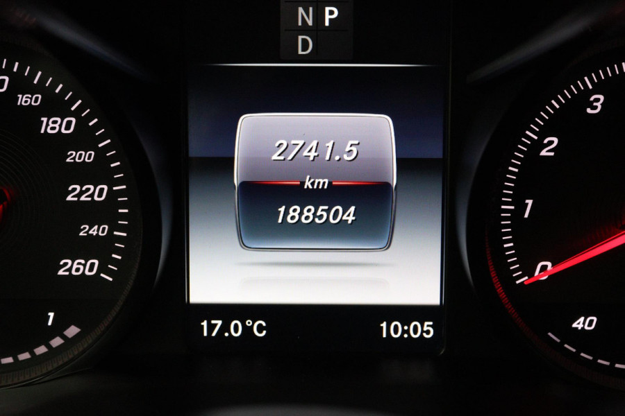 Mercedes-Benz C-Klasse Estate 180 Premium Plus (PARKEERSENSOREN, LANE-ASSIST, CRUISE, ACHTERUITRIJCAMERA, ELEKTR STOELEN)