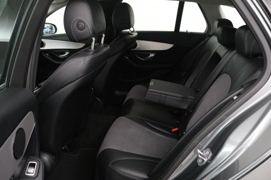 Mercedes-Benz C-Klasse Estate 180 Premium Plus (PARKEERSENSOREN, LANE-ASSIST, CRUISE, ACHTERUITRIJCAMERA, ELEKTR STOELEN)