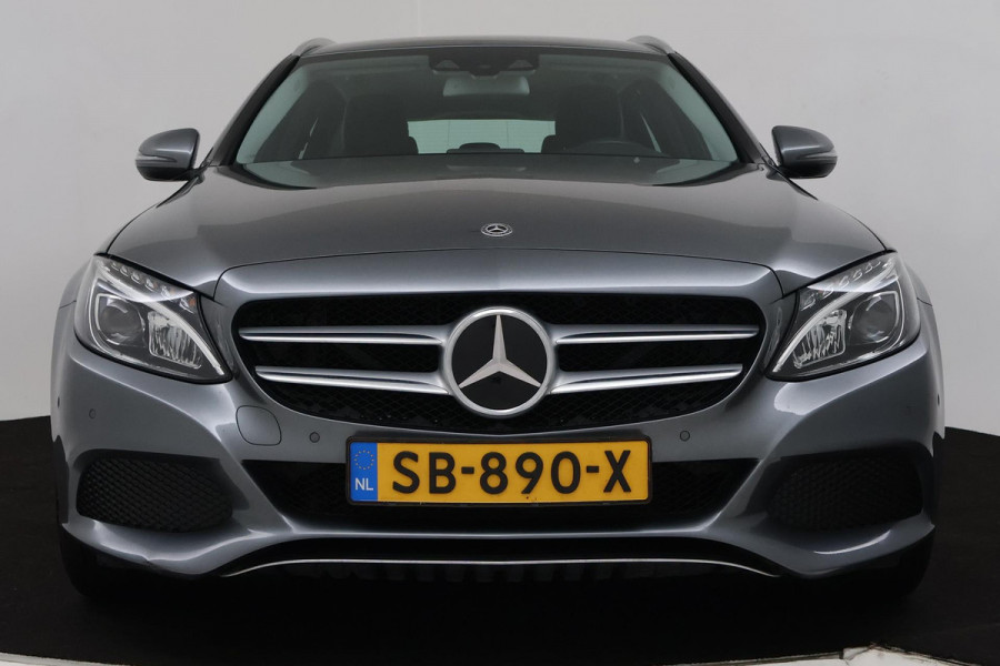 Mercedes-Benz C-Klasse Estate 180 Premium Plus (PARKEERSENSOREN, LANE-ASSIST, CRUISE, ACHTERUITRIJCAMERA, ELEKTR STOELEN)