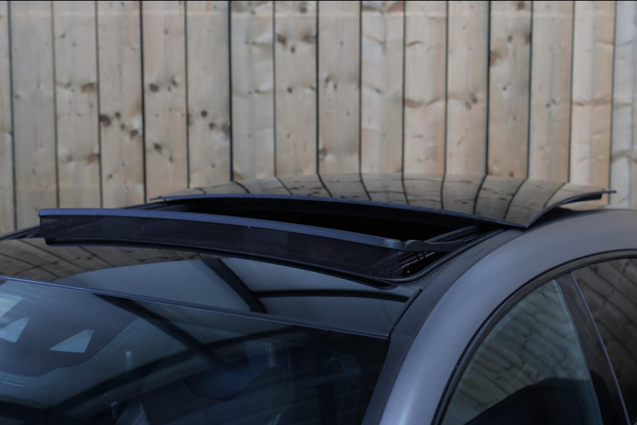 Mercedes-Benz CLA-Klasse Shooting Brake 250 e AMG *Pano*Burmester*360 Camera*Mat grijs*