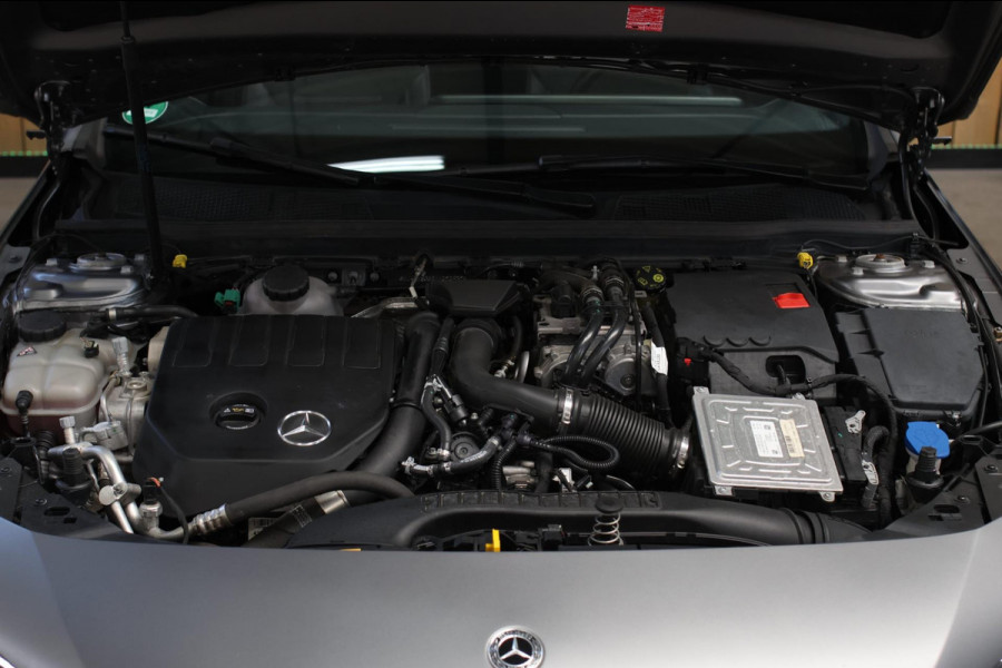 Mercedes-Benz CLA-Klasse Shooting Brake 250 e AMG *Pano*Burmester*360 Camera*Mat grijs*