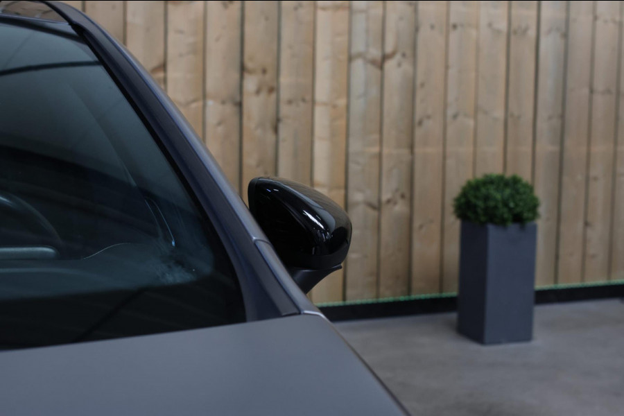 Mercedes-Benz CLA-Klasse Shooting Brake 250 e AMG *Pano*Burmester*360 Camera*Mat grijs*