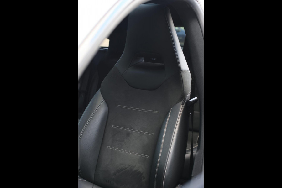 Mercedes-Benz CLA-Klasse Shooting Brake 250 e AMG *Pano*Burmester*360 Camera*Mat grijs*