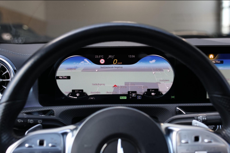 Mercedes-Benz CLA-Klasse Shooting Brake 250 e AMG *Pano*Burmester*360 Camera*Mat grijs*