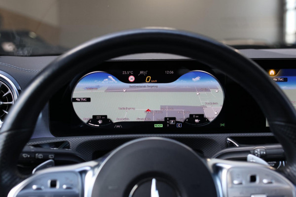 Mercedes-Benz CLA-Klasse Shooting Brake 250 e AMG *Pano*Burmester*360 Camera*Mat grijs*