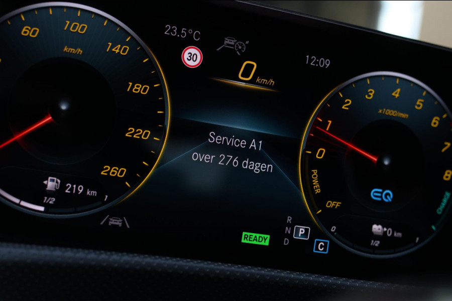 Mercedes-Benz CLA-Klasse Shooting Brake 250 e AMG *Pano*Burmester*360 Camera*Mat grijs*