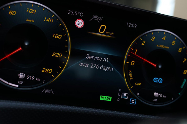 Mercedes-Benz CLA-Klasse Shooting Brake 250 e AMG *Pano*Burmester*360 Camera*Mat grijs*