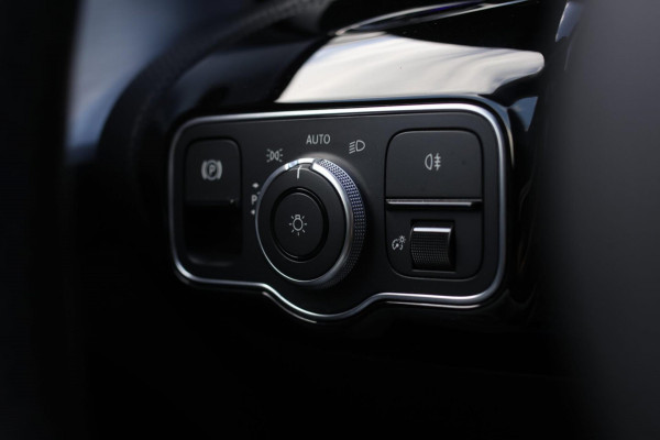 Mercedes-Benz CLA-Klasse Shooting Brake 250 e AMG *Pano*Burmester*360 Camera*Mat grijs*