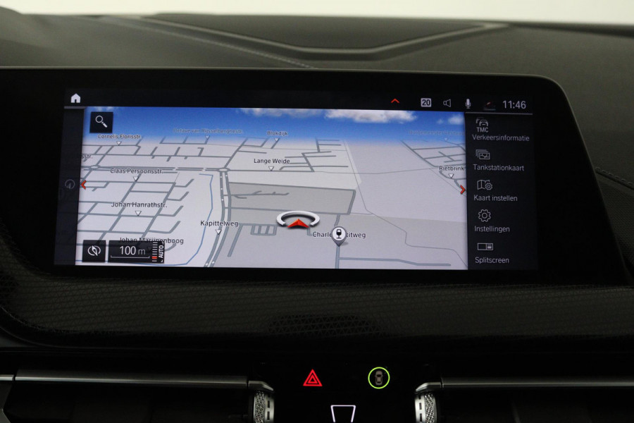 BMW 1-serie 118i Executive Edition Sport Automaat (NAVIGATIE, PARKEERSENSOREN, LED, CARPLAY, SPORTSTOELEN)