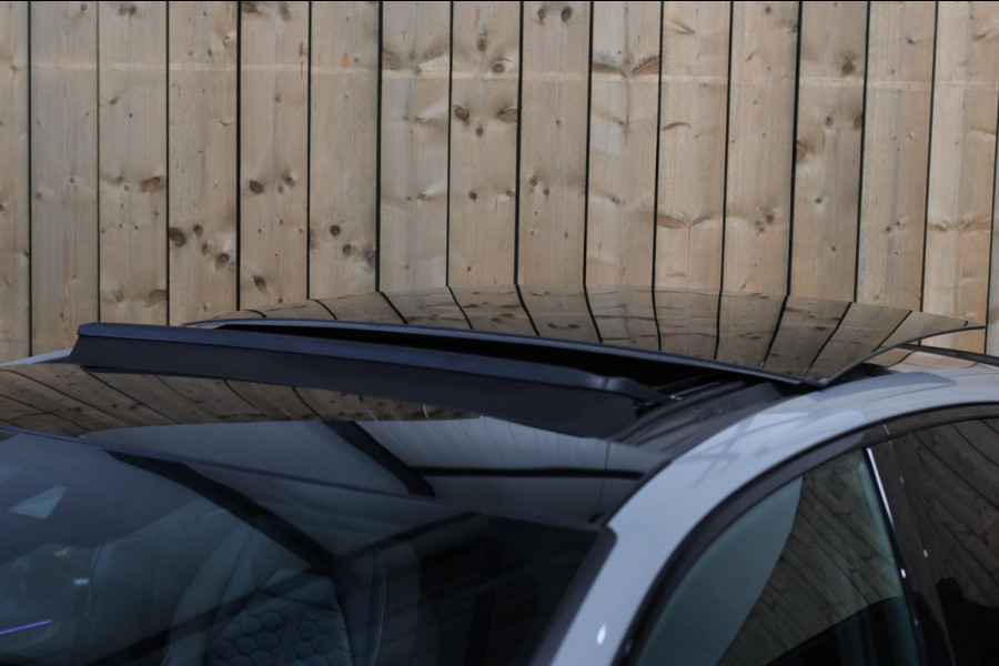 Audi RSQ3 Sportback TFSI *Pano*B&O*Camera*RS-Stoelen*Trekhaak*