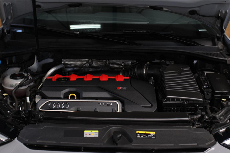 Audi RSQ3 Sportback TFSI *Pano*B&O*Camera*RS-Stoelen*Trekhaak*