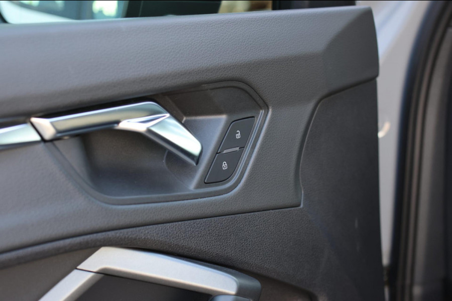 Audi RSQ3 Sportback TFSI *Pano*B&O*Camera*RS-Stoelen*Trekhaak*