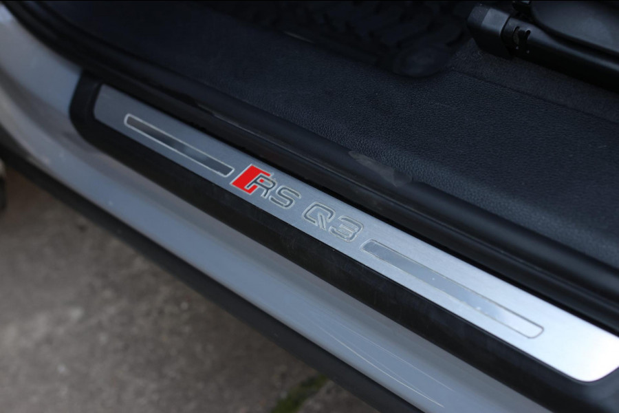 Audi RSQ3 Sportback TFSI *Pano*B&O*Camera*RS-Stoelen*Trekhaak*