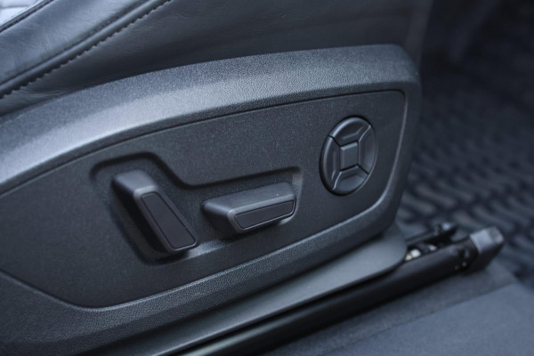 Audi RSQ3 Sportback TFSI *Pano*B&O*Camera*RS-Stoelen*Trekhaak*