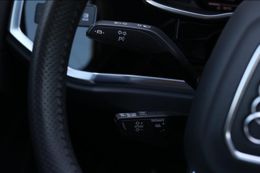 Audi RSQ3 Sportback TFSI *Pano*B&O*Camera*RS-Stoelen*Trekhaak*