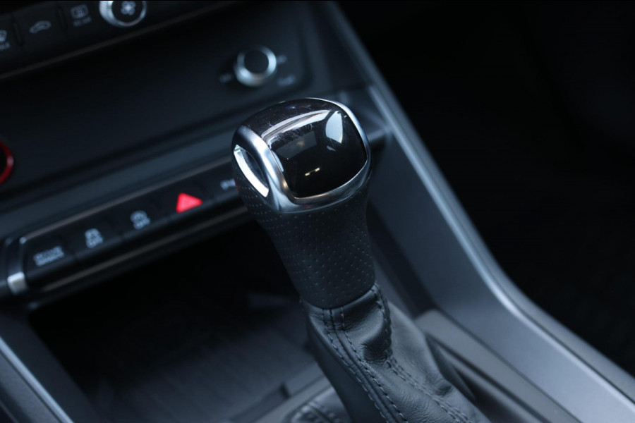 Audi RSQ3 Sportback TFSI *Pano*B&O*Camera*RS-Stoelen*Trekhaak*