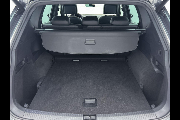Seat Tarraco 1.5 TSI Xcellence Limited Edition (PANORAMADAK, TREKHAAK, DIGITALE COCKPIT, CARPLAY, ADAPTIVE CRUISE, 1e EIGENAAR)