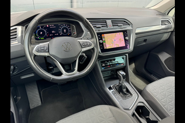 Volkswagen Tiguan 1.4 TSI eHybrid * R-line * AppleCarPlay * Side ass. * Visueel Cockpit *