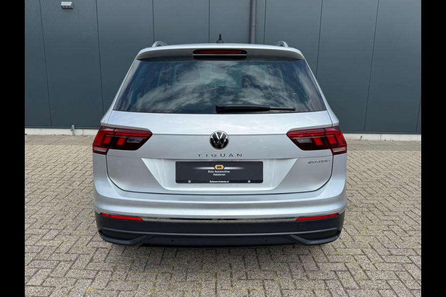 Volkswagen Tiguan 1.4 TSI eHybrid * R-line * AppleCarPlay * Side ass. * Visueel Cockpit *