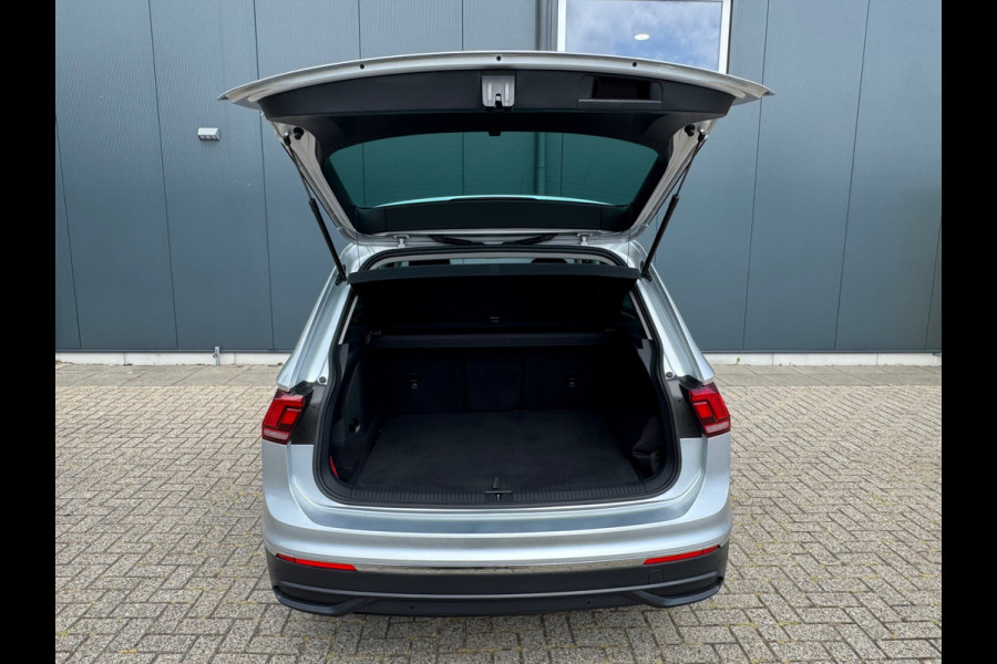 Volkswagen Tiguan 1.4 TSI eHybrid * R-line * AppleCarPlay * Side ass. * Visueel Cockpit *