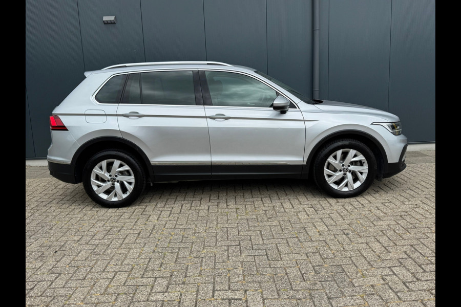 Volkswagen Tiguan 1.4 TSI eHybrid * R-line * AppleCarPlay * Side ass. * Visueel Cockpit *