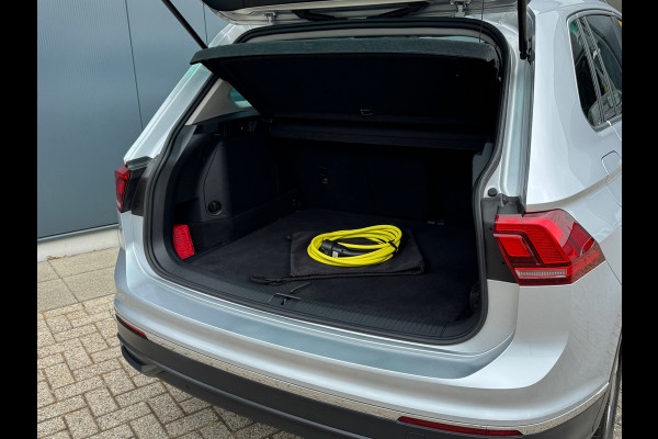Volkswagen Tiguan 1.4 TSI eHybrid * R-line * AppleCarPlay * Side ass. * Visueel Cockpit *