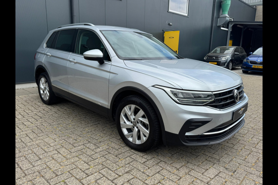 Volkswagen Tiguan 1.4 TSI eHybrid * R-line * AppleCarPlay * Side ass. * Visueel Cockpit *