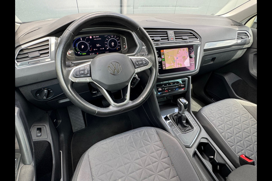 Volkswagen Tiguan 1.4 TSI eHybrid * R-line * AppleCarPlay * Side ass. * Visueel Cockpit *