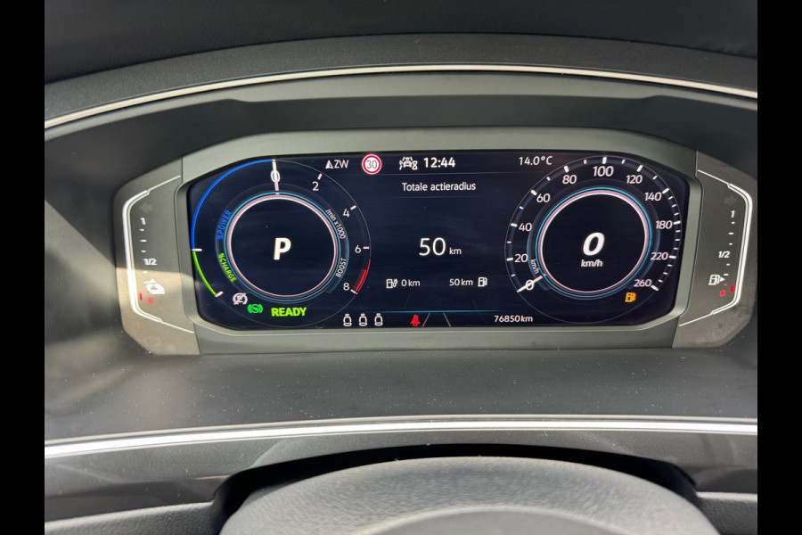 Volkswagen Tiguan 1.4 TSI eHybrid * R-line * AppleCarPlay * Side ass. * Visueel Cockpit *