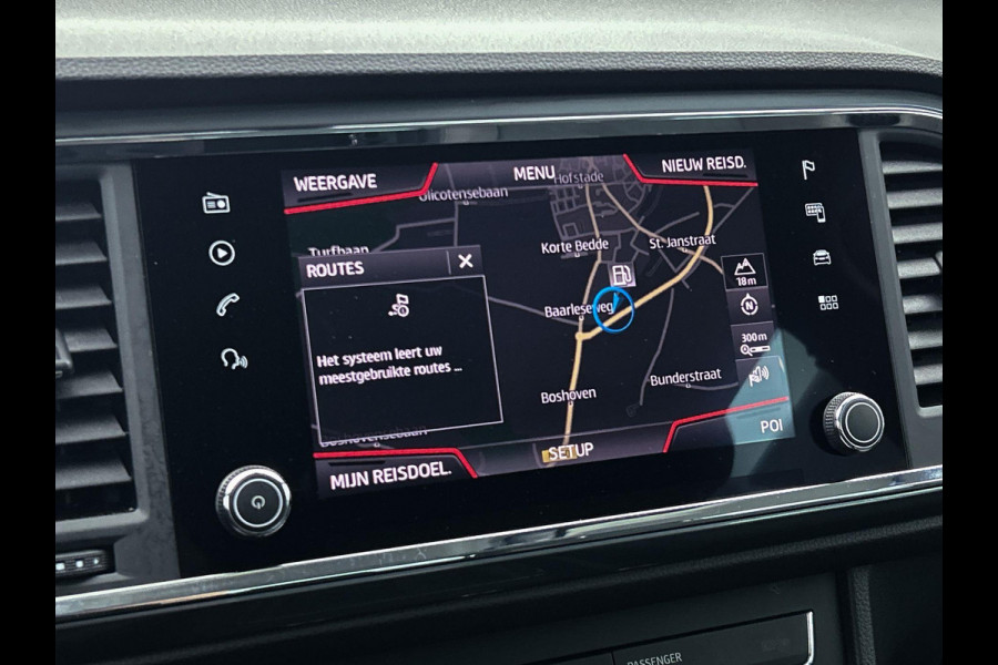 Seat Ateca 1.0 EcoTSI Style Intense Sport (CARPLAY, CAMERA, TREKHAAK, PARKEERSENSOREN, LED, 1e EIGENAAR, GOED ONDERHOUDEN)
