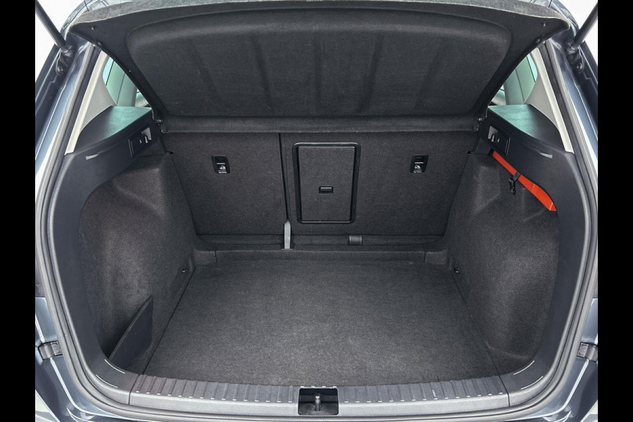 Seat Ateca 1.0 EcoTSI Style Intense Sport (CARPLAY, CAMERA, TREKHAAK, PARKEERSENSOREN, LED, 1e EIGENAAR, GOED ONDERHOUDEN)