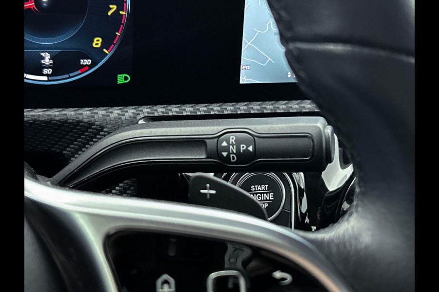 Mercedes-Benz A-Klasse 180 Business Solution Automaat (NAVIGATIE, STOELVERWARMING, CAMERA, 1e EIGENAAR, GOED ONDERHOUDEN)