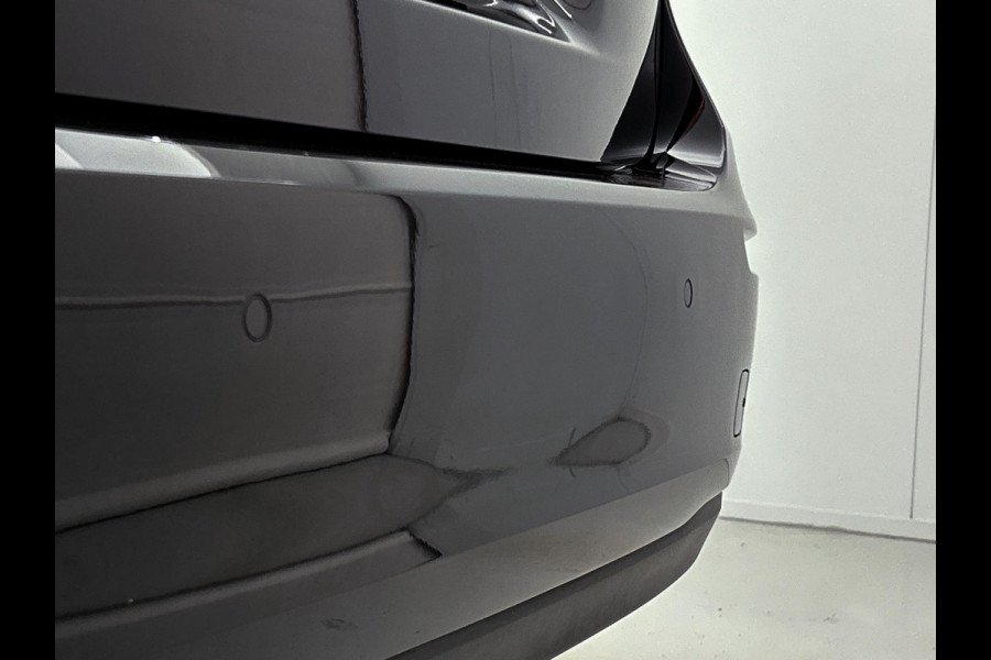 Mercedes-Benz A-Klasse 180 Business Solution Automaat (NAVIGATIE, STOELVERWARMING, CAMERA, 1e EIGENAAR, GOED ONDERHOUDEN)