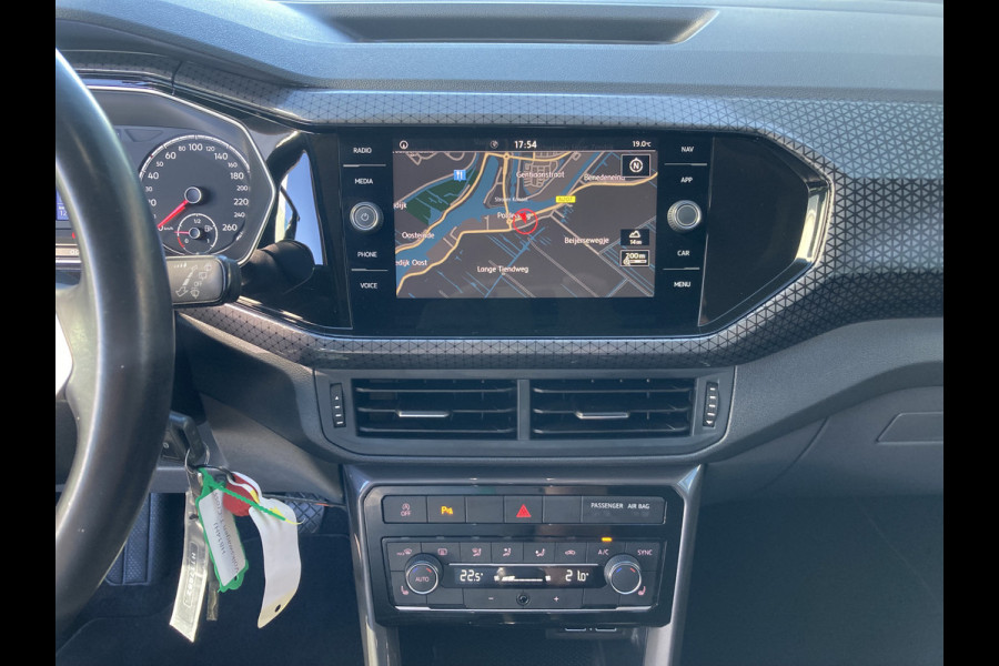 Volkswagen T-Cross 1.0 TSi 115pk Style LED/CARPLAY/NAVI/PDC/TREKHAAK/ADAPT.CRUISE