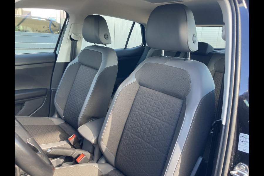 Volkswagen T-Cross 1.0 TSi 115pk Style LED/CARPLAY/NAVI/PDC/TREKHAAK/ADAPT.CRUISE