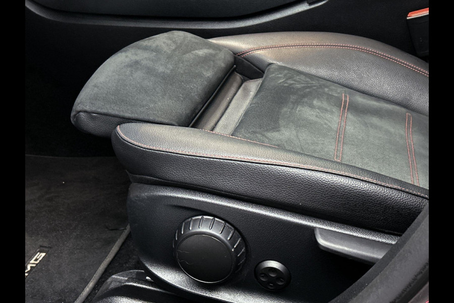 Mercedes-Benz A-Klasse 180 Business Solution AMG Automaat (PANORAMADAK, TREKHAAK ELEKT. WEGKLAPBAAR, CAMERA, STOELVERWARMING)