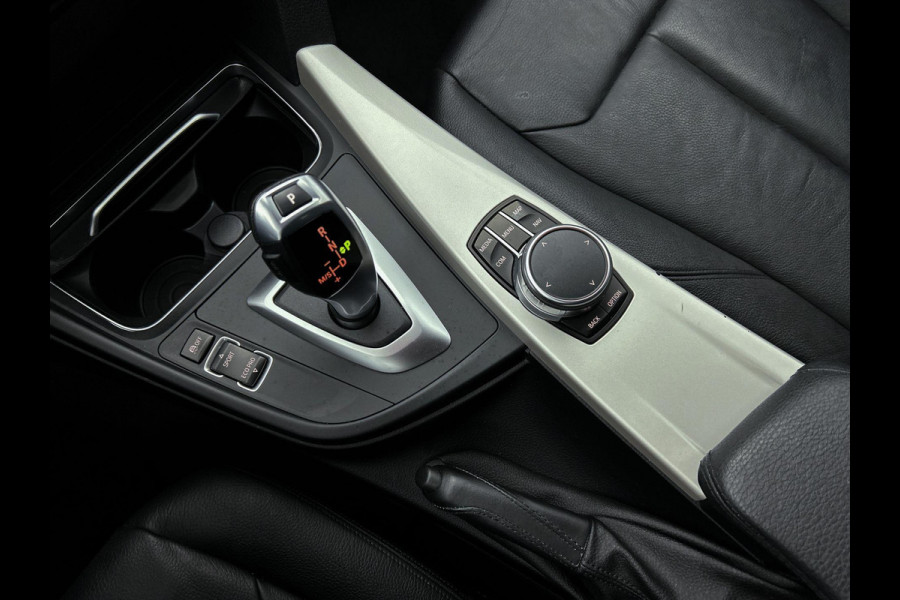 BMW 3 Serie Touring 320i Corporate Lease Executive Automaat (GROOT-NAVIGATIE, LEDER, CLIMA, LED, DEALER ONDERHOUDEN)