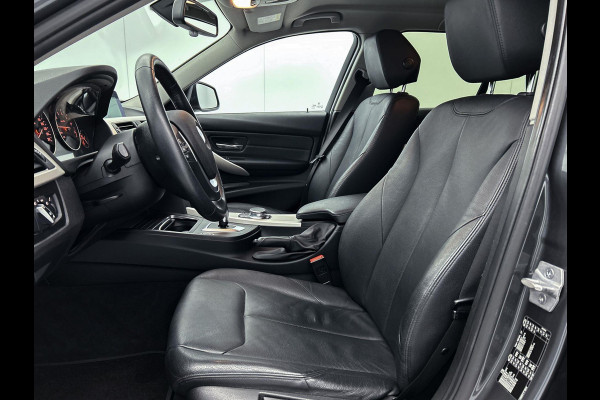 BMW 3 Serie Touring 320i Corporate Lease Executive Automaat (GROOT-NAVIGATIE, LEDER, CLIMA, LED, DEALER ONDERHOUDEN)