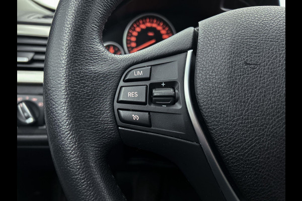 BMW 3 Serie Touring 320i Corporate Lease Executive Automaat (GROOT-NAVIGATIE, LEDER, CLIMA, LED, DEALER ONDERHOUDEN)