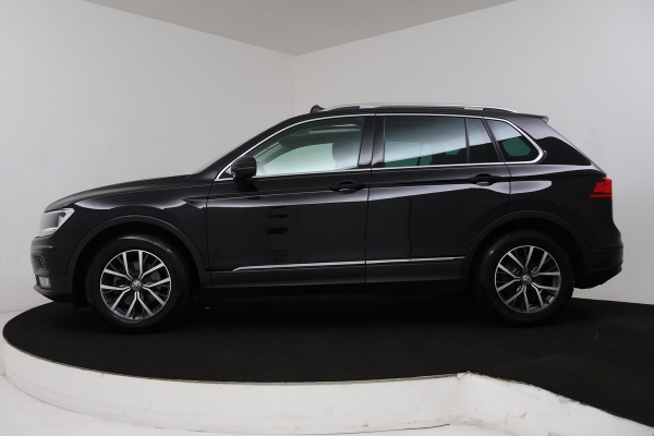 Volkswagen Tiguan 1.5 TSI Comfortline Business (PANORAMADAK, TREKHAAK ELEKT. WEGKLAPBAAR, MASSAGE STOELEN, STOELVERWARMING, CLIMA)