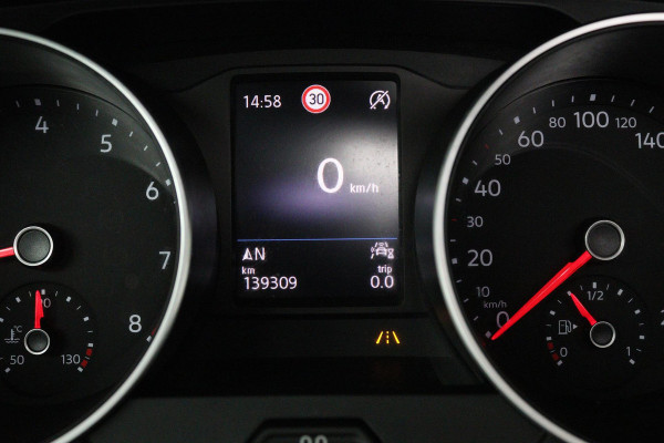 Volkswagen Tiguan 1.5 TSI Comfortline Business (PANORAMADAK, TREKHAAK ELEKT. WEGKLAPBAAR, MASSAGE STOELEN, STOELVERWARMING, CLIMA)