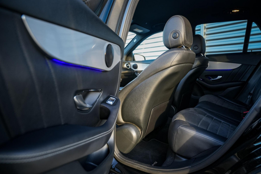 Mercedes-Benz GLC 300e 4MATIC Business Solution AMG