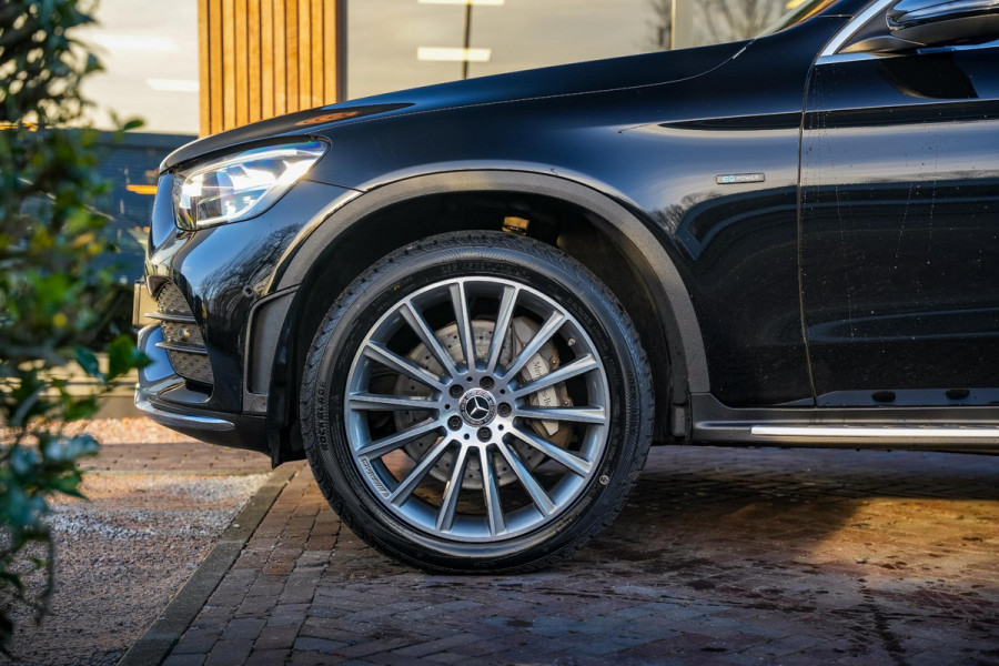 Mercedes-Benz GLC 300e 4MATIC Business Solution AMG
