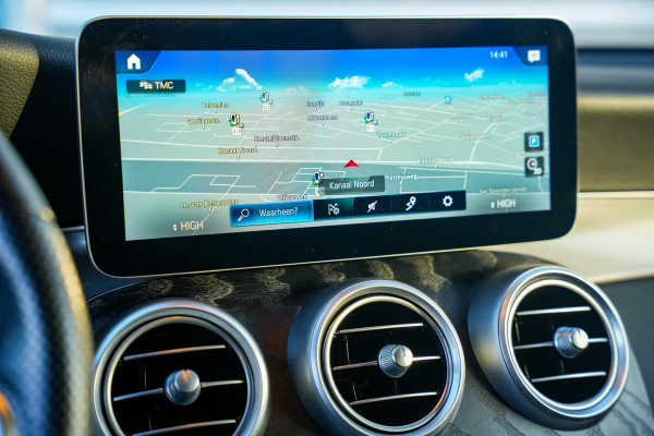 Mercedes-Benz GLC 300e 4MATIC Business Solution AMG