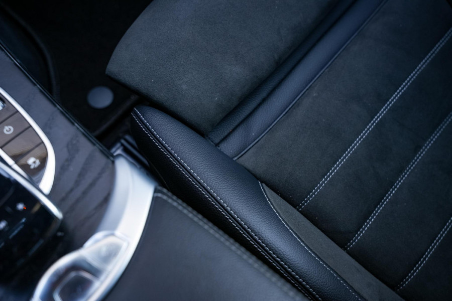 Mercedes-Benz C-Klasse Cabrio 200 AMG Line Airscarf Burmester Multibeam LED Stoelverw. Navigatie 18''LM