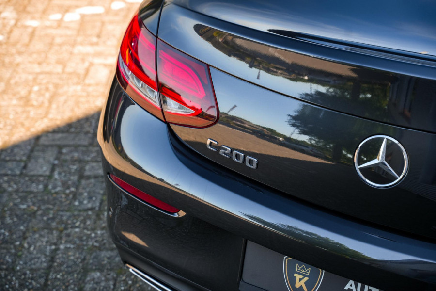 Mercedes-Benz C-Klasse Cabrio 200 AMG Line Airscarf Burmester Multibeam LED Stoelverw. Navigatie 18''LM