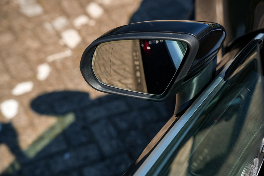 Mercedes-Benz C-Klasse Cabrio 200 AMG Line Airscarf Burmester Multibeam LED Stoelverw. Navigatie 18''LM