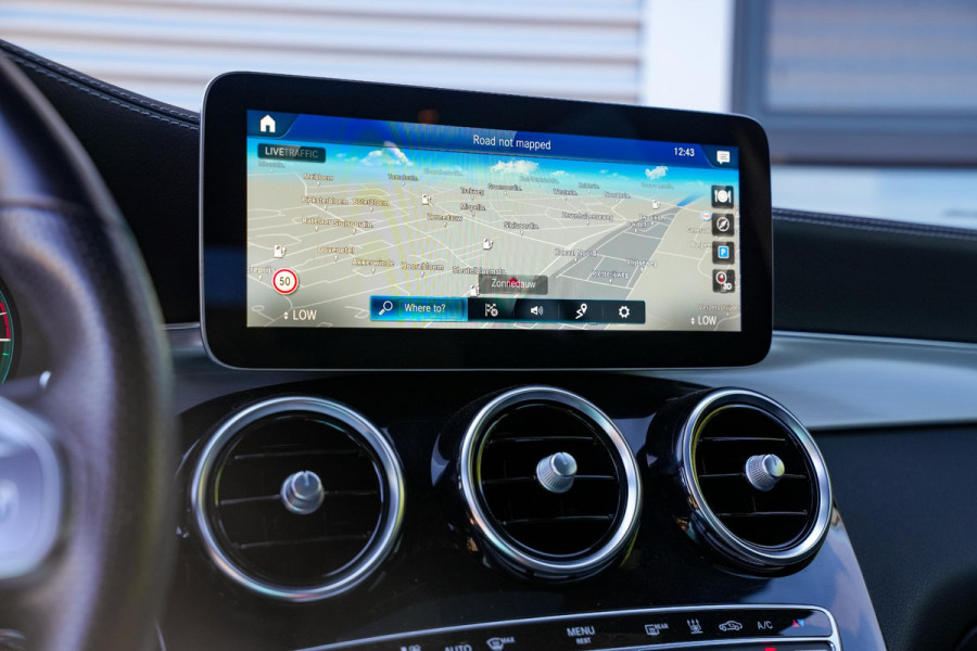 Mercedes-Benz GLC 300de 4MATIC AMG Line Panoramadak Cruise Clima Stoelverw. Camera 20''LM