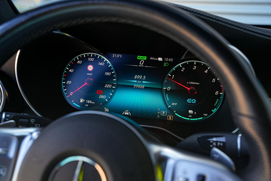 Mercedes-Benz GLC 300de 4MATIC AMG Line Panoramadak Cruise Clima Stoelverw. Camera 20''LM
